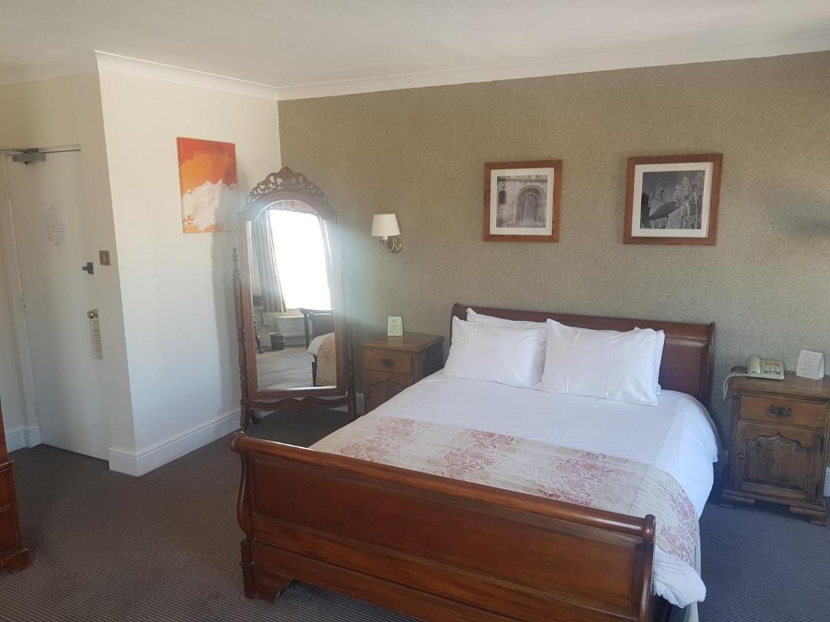 George Hotel By Greene King Inns ハンティンドン エクステリア 写真