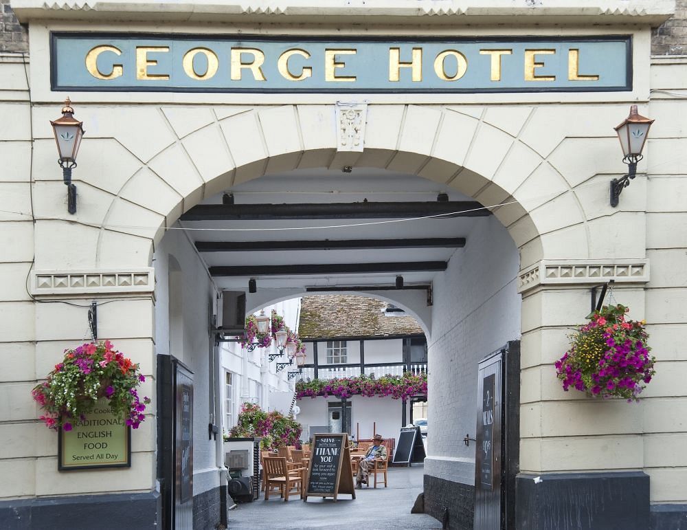 George Hotel By Greene King Inns ハンティンドン エクステリア 写真