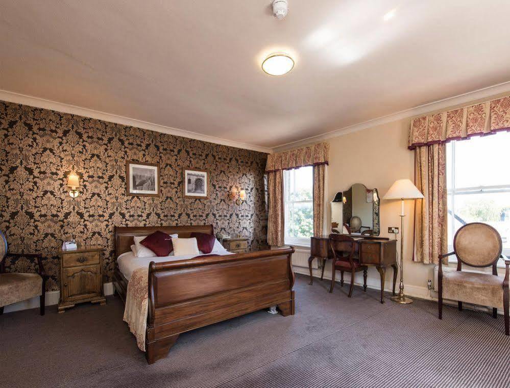 George Hotel By Greene King Inns ハンティンドン エクステリア 写真